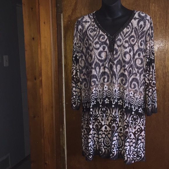 Christopher & Banks Tops - Women’s top Christopher & Banks Tops - Women’s top
